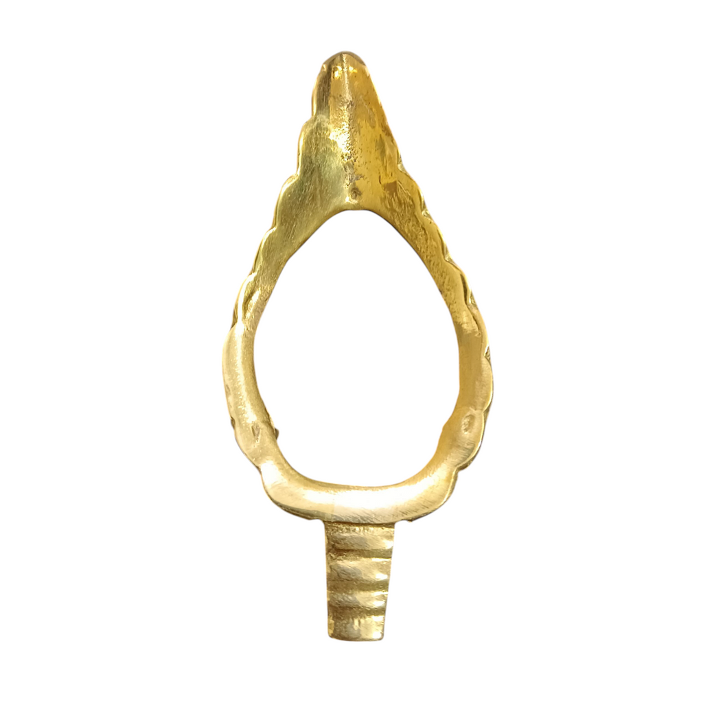 Brass Shankh Stand – Elegant & Durable Support for Your Sacred Conch (Suitable for 4 to 6 Inch Shankh)